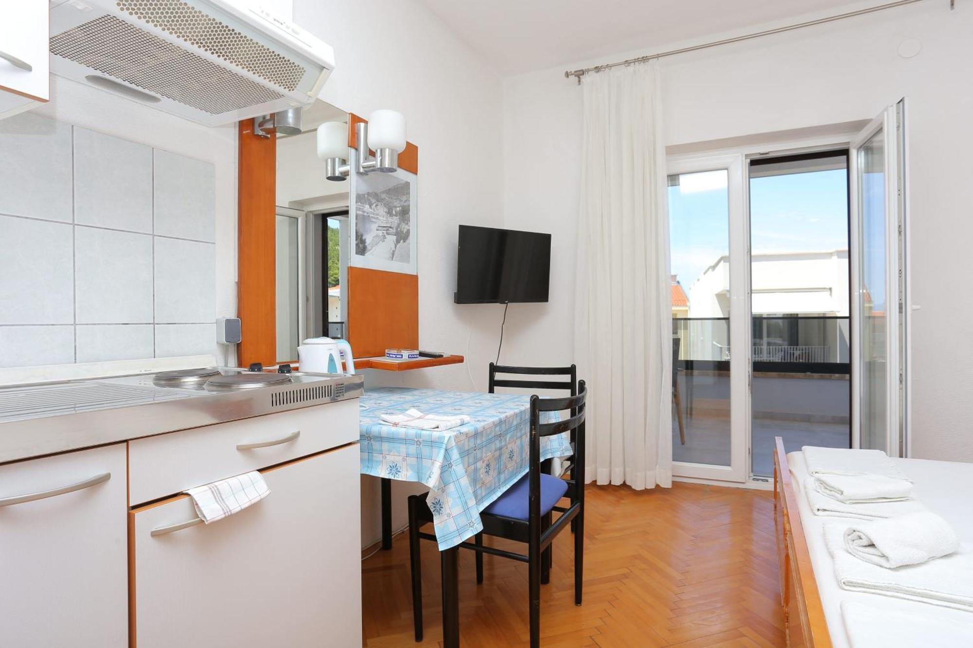 Apartments With A Parking Space Baska Voda, Makarska - 6773 Екстериор снимка