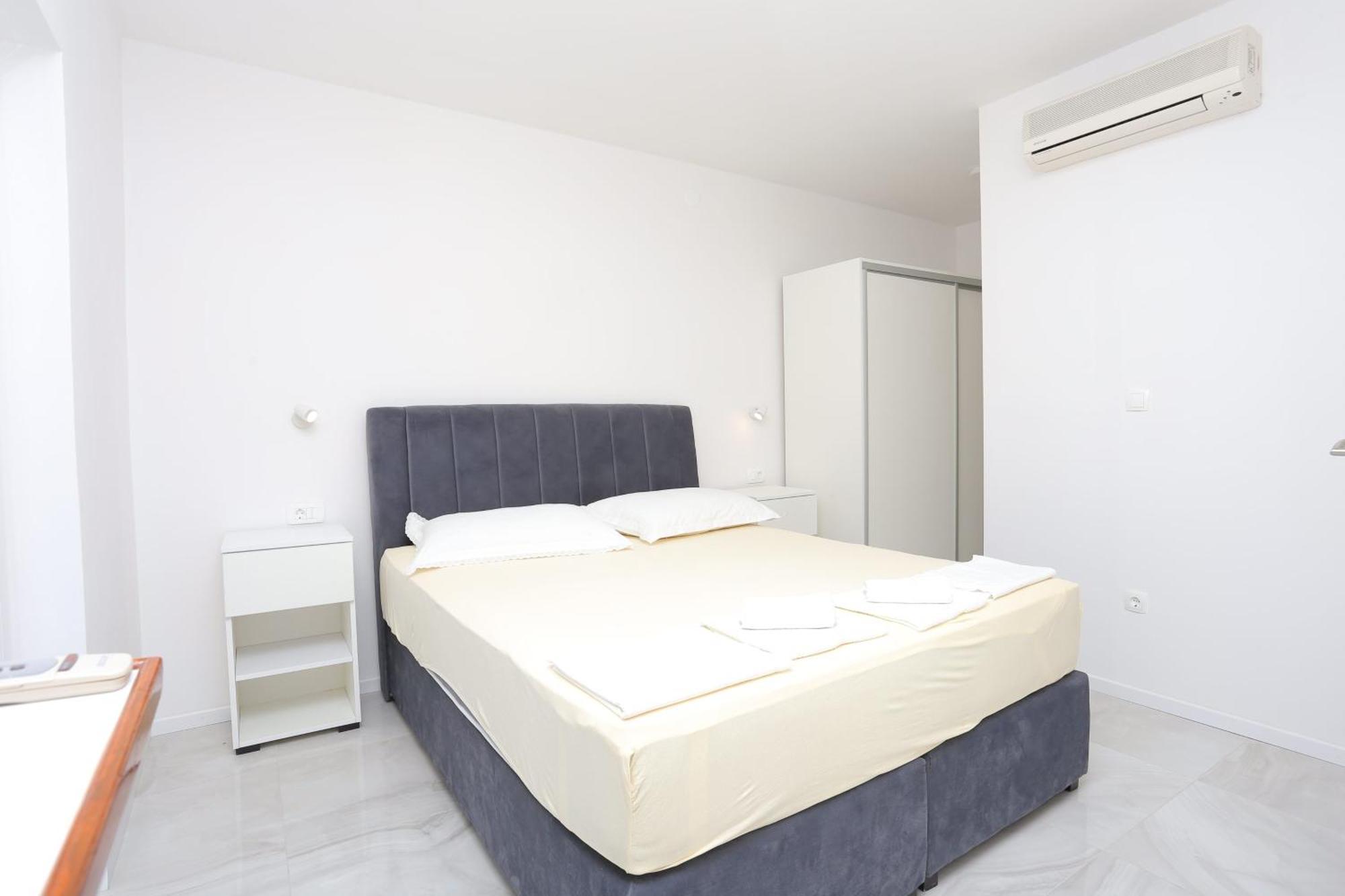Apartments With A Parking Space Baska Voda, Makarska - 6773 Стая снимка