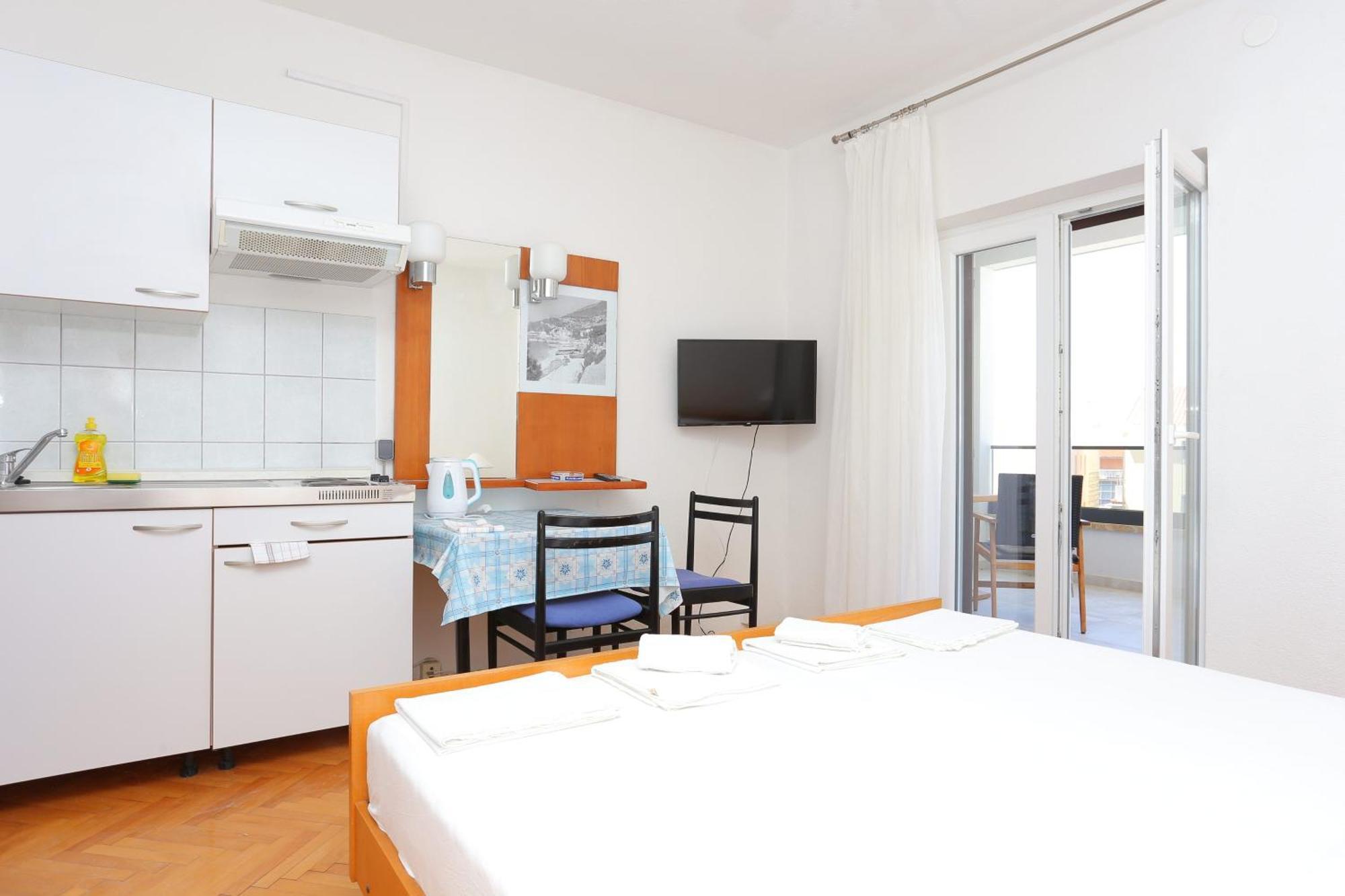 Apartments With A Parking Space Baska Voda, Makarska - 6773 Стая снимка